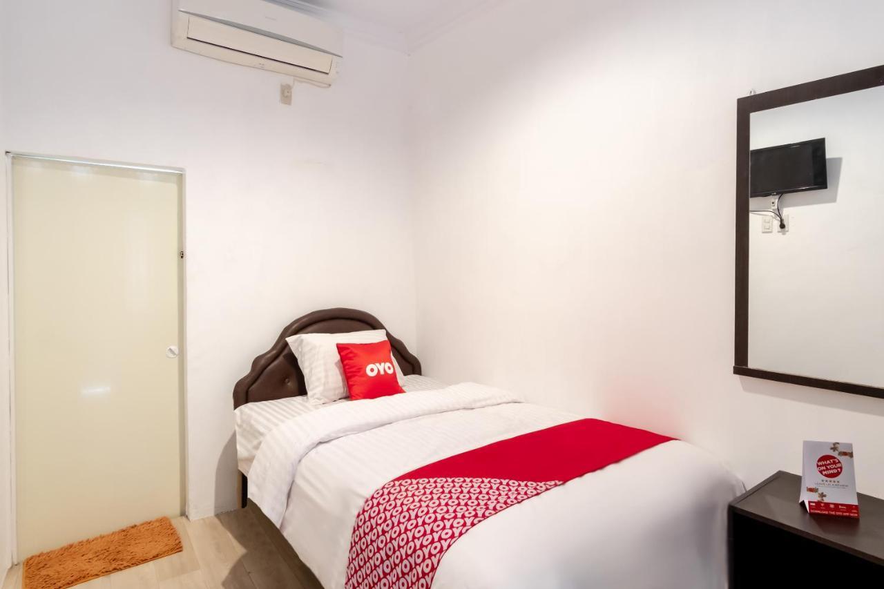 Oyo 1507 Doriyu Homestay Medan Exterior foto